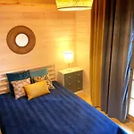 Pod Dzika Jablonia * Debina (Ustka)