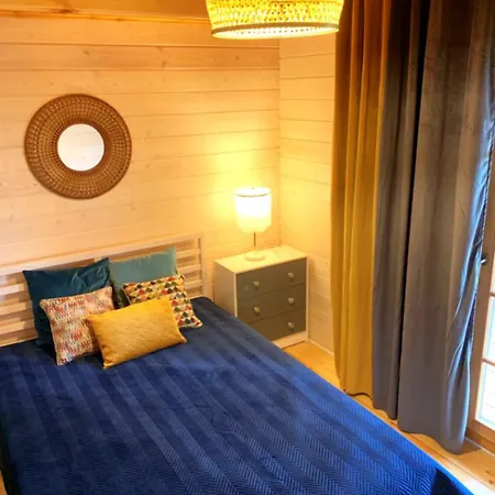 Pod Dzika Jablonia * Debina (Ustka)