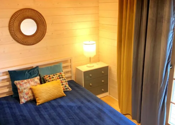 Pod Dzika Jablonia * Debina (Ustka)